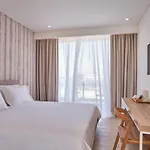 Utopia Blu 4*