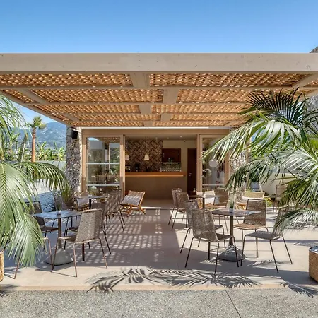 Utopia Blu מלון 4*