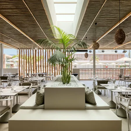 Utopia Blu 4* Τιγκάκι