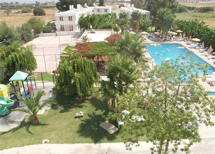 Utopia Blu מלון 4*