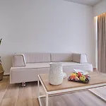 Utopia Blu 4*