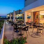 Utopia Blu 4*